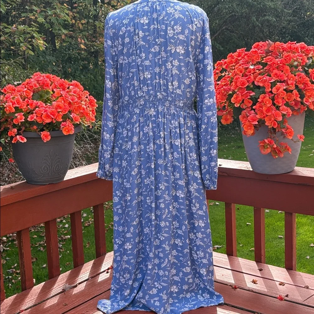 LOFT Blue Dress with White Floral Design-Excellent Condition - Picture 3 of 13